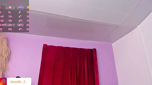 Snapshot of Shanelle__ chatting on 02-20-26, 02:06 Shanelle online show from 02-20-26, 02:06