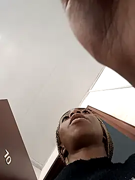 Snapshot of Shanelle__ chatting on 02-25-26, 01:43 Shanelle online show from 02-25-26, 01:43