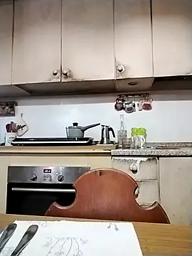 Snapshot of Chris8149 chatting on 02-12-25, 07:13 Chris8149 online show from 02-12-25, 07:13