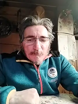 Snapshot of Chris8149 chatting on 02-18-25, 09:10 Chris8149 online show from 02-18-25, 09:10