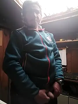 Snapshot of Chris8149 chatting on 02-20-25, 09:22 Chris8149 online show from 02-20-25, 09:22