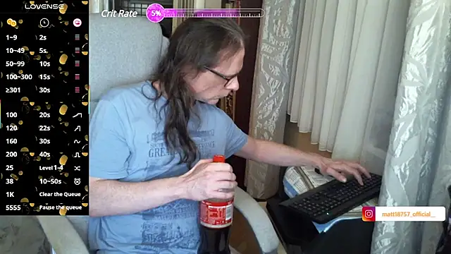 Snapshot of living_manors_2 chatting on 02-10-25, 09:25 living manors 2 online show from 02-10-25, 09:25