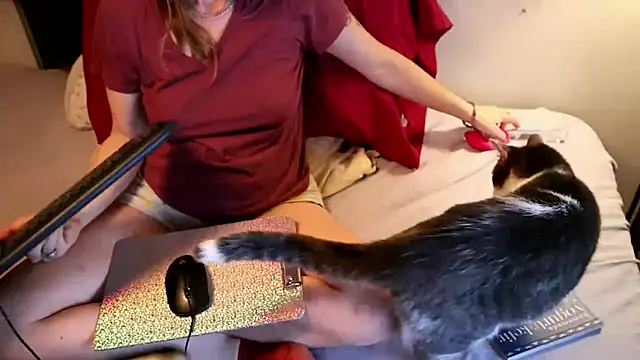 xxpixeyxx online show from 10-13-25, 02:44