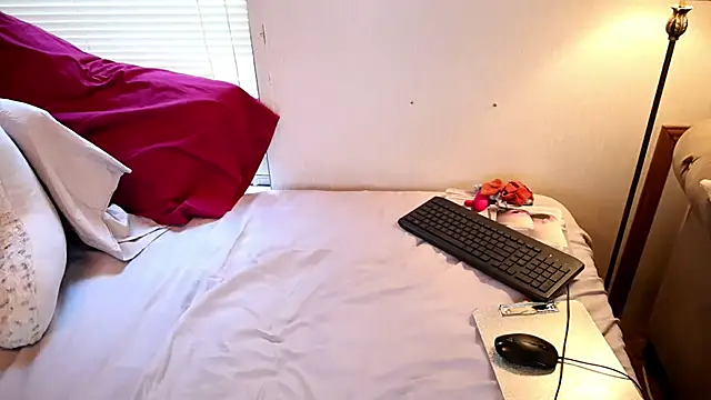 xxpixeyxx online show from 10-13-25, 02:50