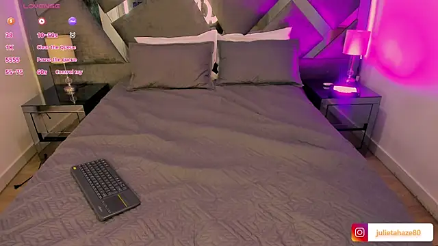 JulietaHazze online show from 11-13-25, 04:00