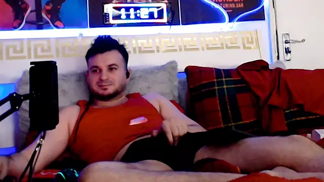 Snapshot of erotico69xxx chatting on 02-18-26, 11:28 erotico69xxx online show from 02-18-26, 11:28