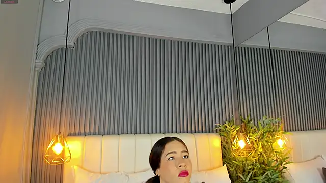 SaraRiley online show from 12-22-25, 10:40