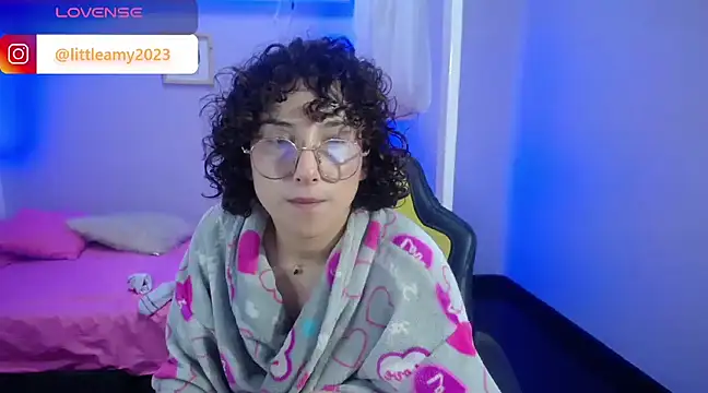 little  amy  online show from 01-02-25, 07:23