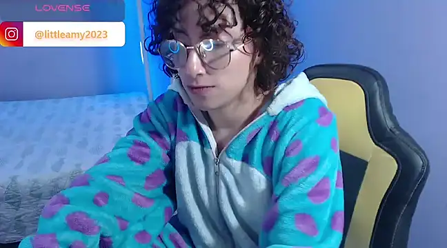 little  amy  online show from 01-20-25, 05:59