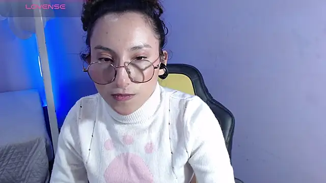 little  amy  online show from 03-21-25, 03:33