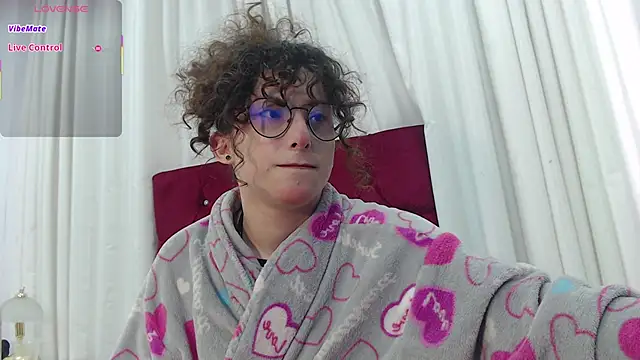 little  amy  online show from 10-04-25, 07:45
