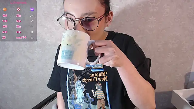 little  amy  online show from 11-08-25, 08:40