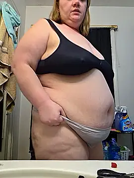 Snapshot of virgieblanca chatting on 01-08-26, 03:31 virgieblanca online show from 01-08-26, 03:31