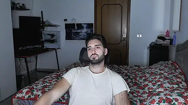 Alexox02 online show from 10-29-25, 07:04