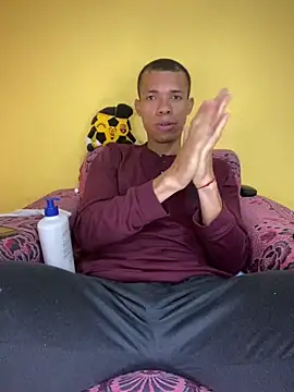 MoiseXxx 777 online show from 03-15-25, 06:47