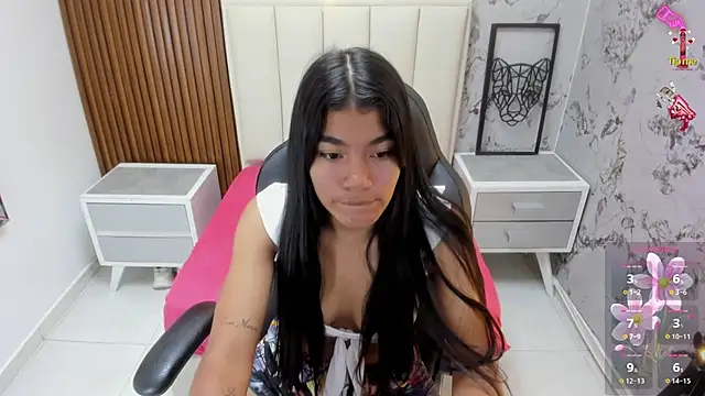 Snapshot of MILEY_JOAS2 chatting on 10-24-25, 12:56 MILEY JOAS2 online show from 10-24-25, 12:56