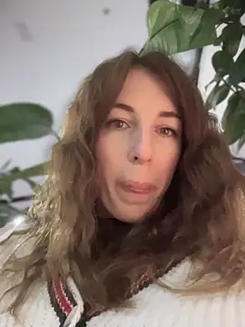 MommmyYummy online show from 11-15-25, 02:24