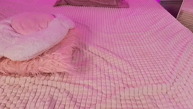 Snapshot of laney_vil chatting on 12-14-24, 10:28 laney vil online show from 12-14-24, 10:28