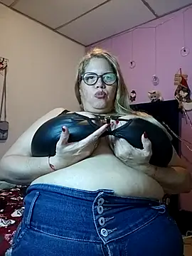 EllisW8 online show from 12-15-25, 11:53