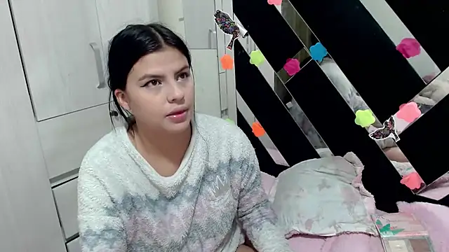 Snapshot of katery_wok11 chatting on 10-25-25, 06:46 katery wok11 online show from 10-25-25, 06:46