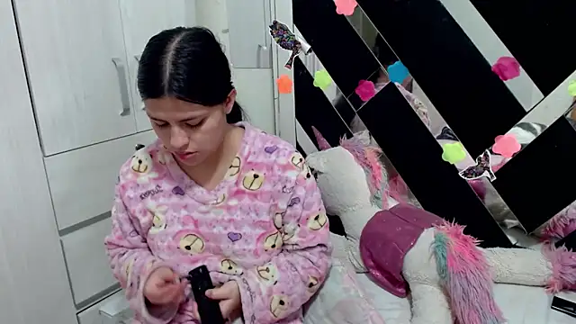 Snapshot of katery_wok11 chatting on 10-30-25, 08:09 katery wok11 online show from 10-30-25, 08:09