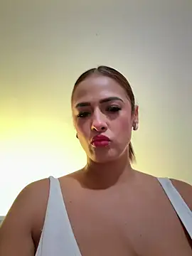 SofiaReyes1 online show from 10-13-25, 02:22