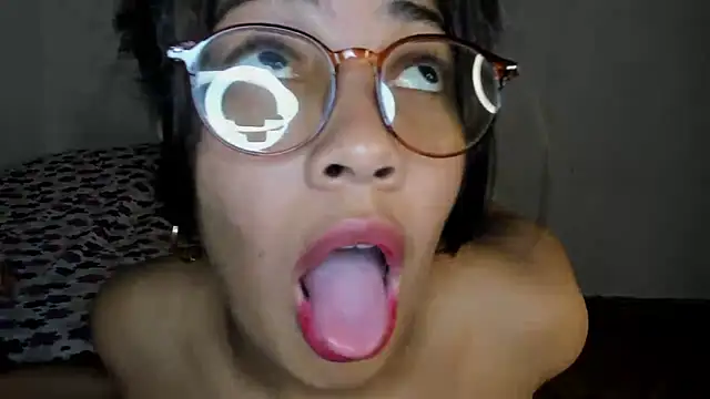 Snapshot of Jade_Dorthini chatting on 02-11-25, 12:49 Jade Dorthini online show from 02-11-25, 12:49