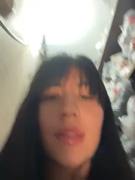 Snapshot of kim_monti chatting on 12-26-24, 11:24 kim monti online show from 12-26-24, 11:24