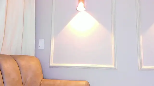 Lia walton online show from 12-16-25, 12:21