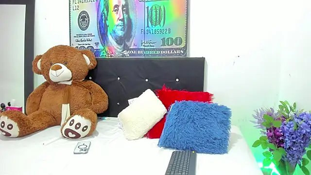 ZahiraEvans  online show from 09-30-25, 06:57
