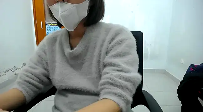 Snapshot of Michiko1 chatting on 01-28-25, 01:49 Michiko1 online show from 01-28-25, 01:49