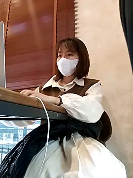 Snapshot of Michiko1 chatting on 02-20-25, 04:39 Michiko1 online show from 02-20-25, 04:39