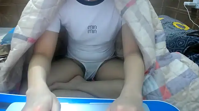 Snapshot of Michiko1 chatting on 02-23-25, 04:35 Michiko1 online show from 02-23-25, 04:35