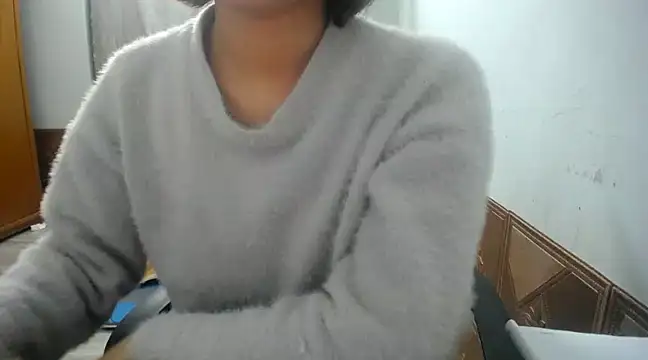 Snapshot of Michiko1 chatting on 02-25-25, 01:06 Michiko1 online show from 02-25-25, 01:06