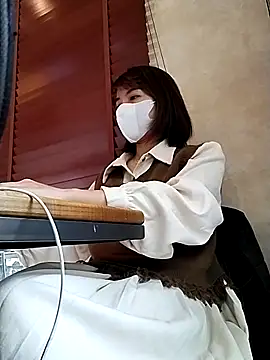 Snapshot of Michiko1 chatting on 03-08-25, 05:49 Michiko1 online show from 03-08-25, 05:49