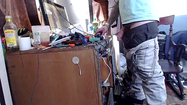 Snapshot of sledge901 chatting on 02-01-26, 04:05 sledge901 online show from 02-01-26, 04:05