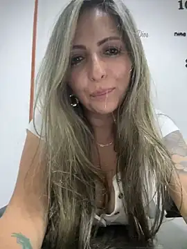  Abril-Office1 online show from 12-05-24, 10:45