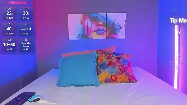 IsabellaSpencer online show from 10-15-25, 05:13