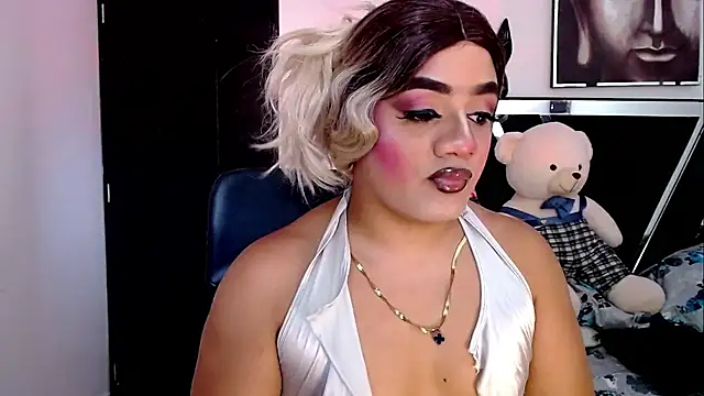 Amber bigcock22 online show from 09-13-25, 11:32