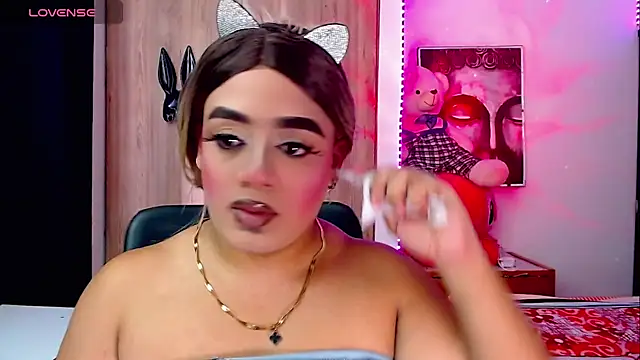 Amber bigcock22 online show from 10-05-25, 12:36