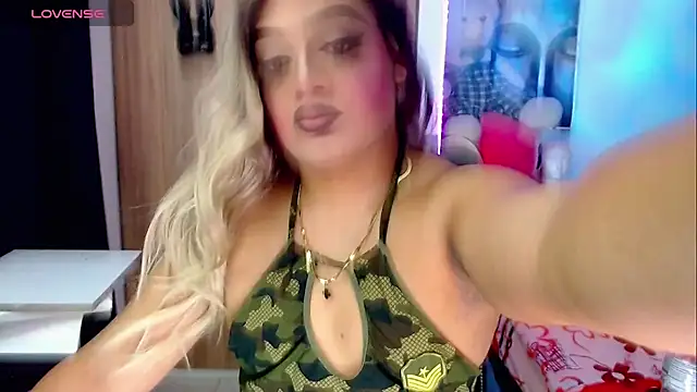 Amber bigcock22 online show from 10-06-25, 11:07