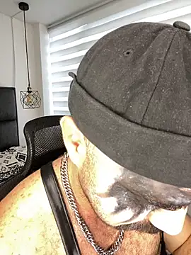 ADONIS ART01 online show from 10-31-25, 07:04