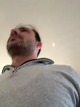 Adventurehotman online show from 03-19-25, 01:18