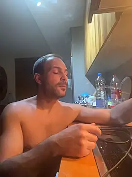 Adventurehotman online show from 10-26-25, 12:27