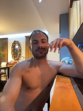 Adventurehotman online show from 11-20-25, 02:23