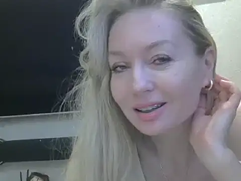 ZarinaSwift online show from 02-01-25, 04:35