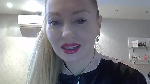 ZarinaSwift online show from 02-28-25, 04:43
