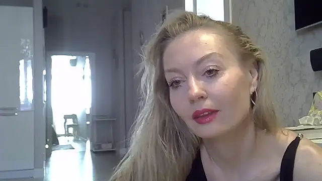 ZarinaSwift online show from 09-15-25, 04:34