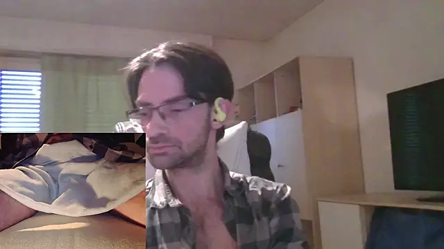 Drmoriarty07 online show from 12-15-24, 08:19