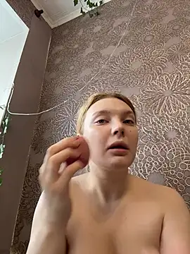 Snapshot of AmmyHot chatting on 12-14-25, 04:40 AmmyHot online show from 12-14-25, 04:40